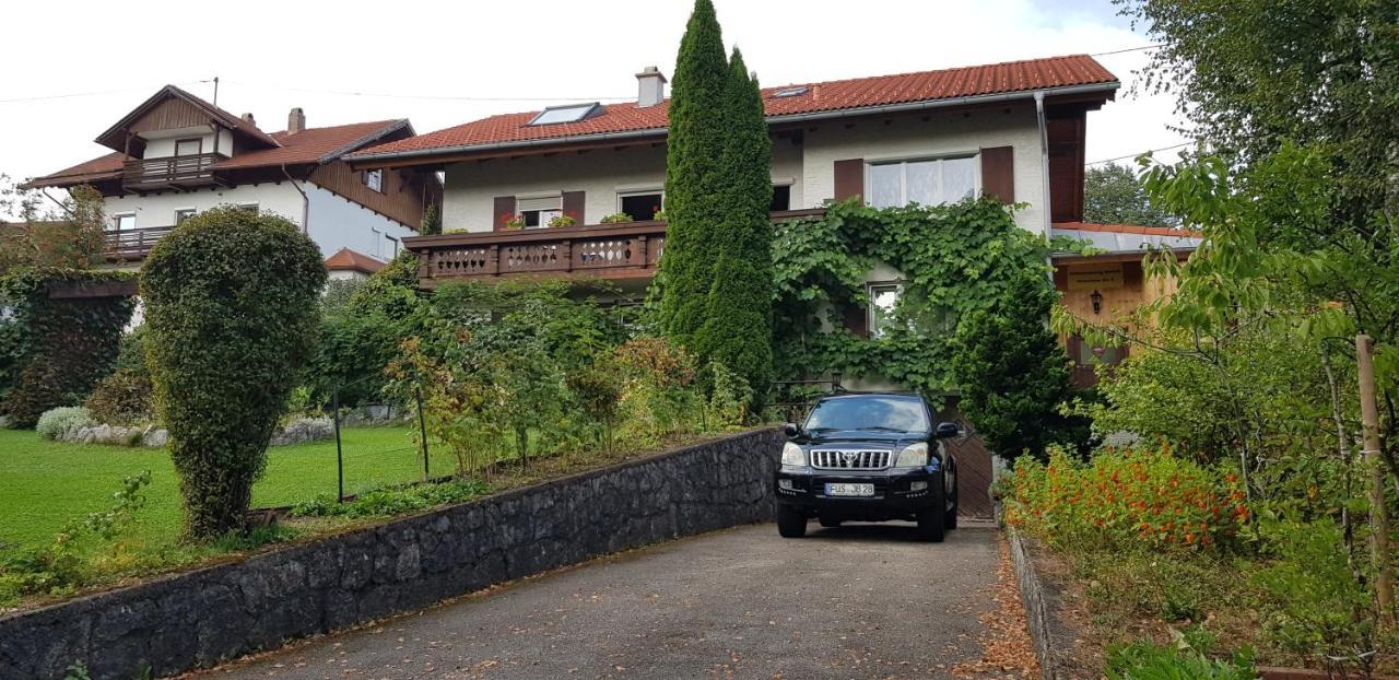 Ferienwohnung Bosch Seeg Esterno foto